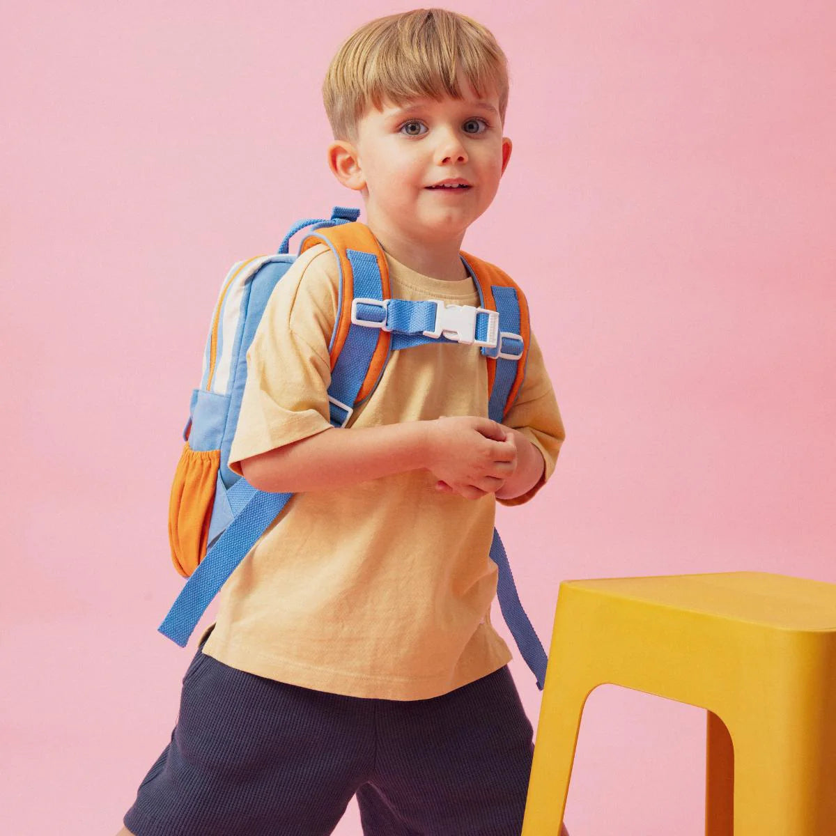 Chamaye Rucksack Around the World