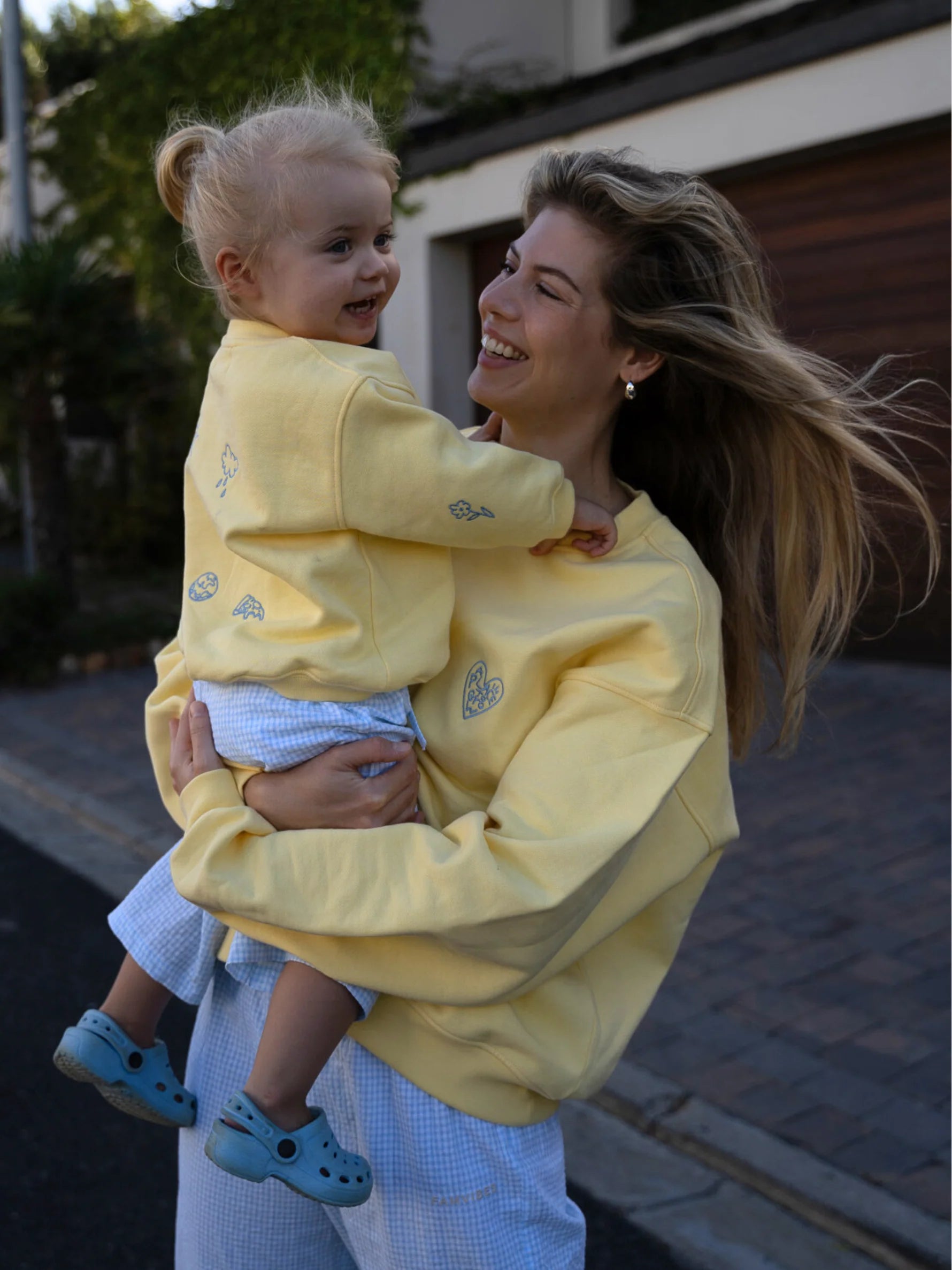 Famvibes Sweatshirt Gelb
