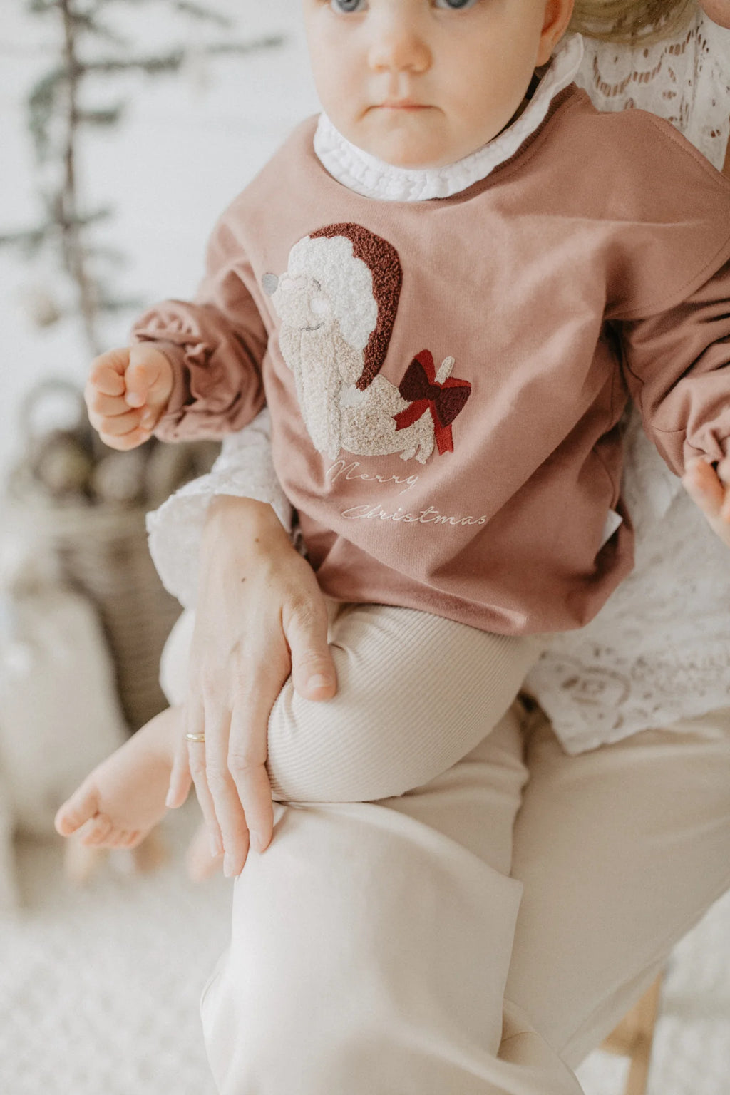 Oversized Sweatshirt Dackel 'christmas hat & bow'